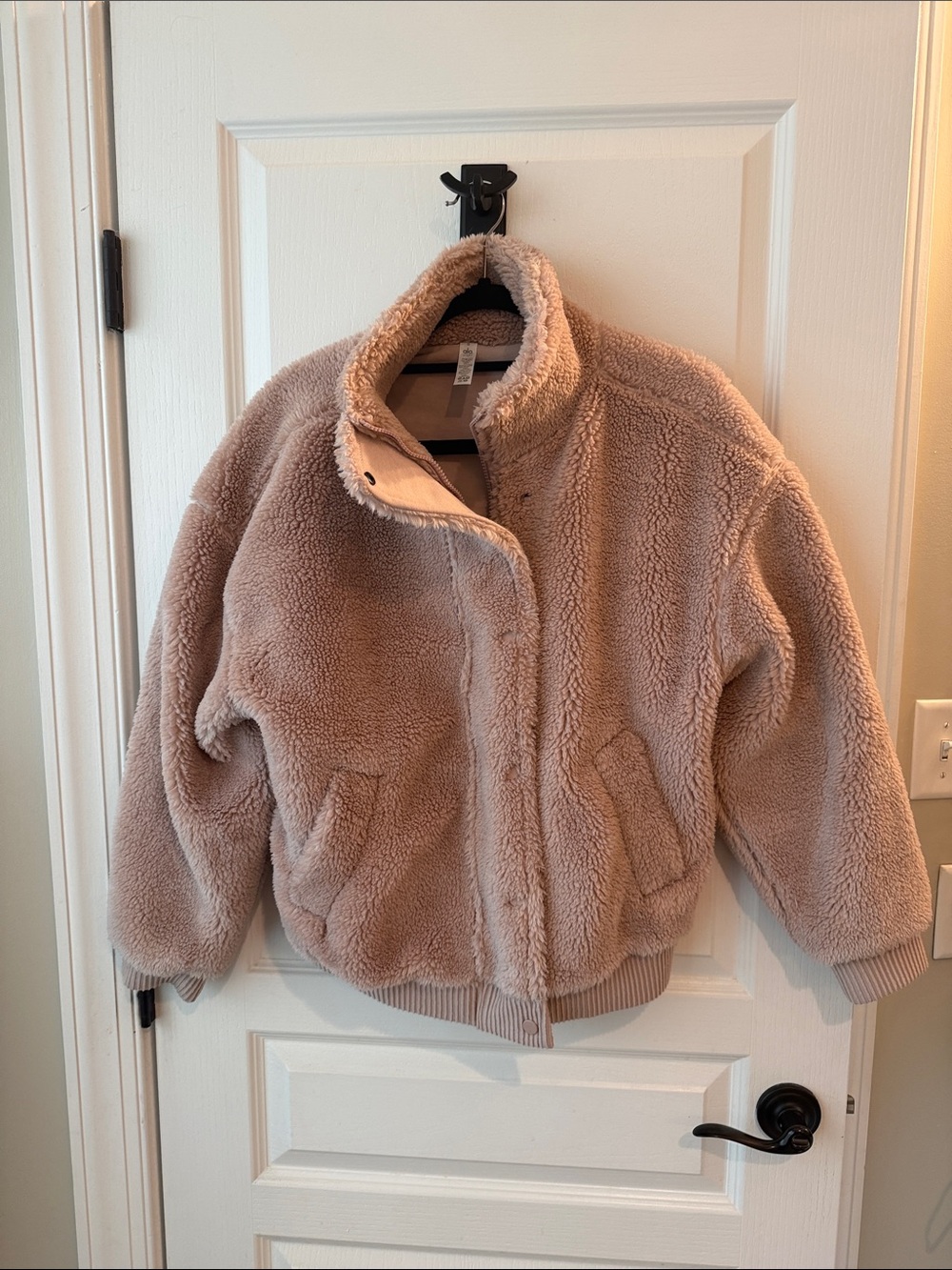 ALO Yoga Kids Plush Teddy Puffer Jacket - Blush